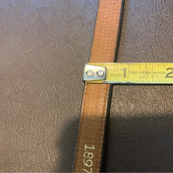 Vintage 1980's RUZA Red Leather Waist Belt w/ Large Gold Buckle Size M/L. - Picture 6 of 6